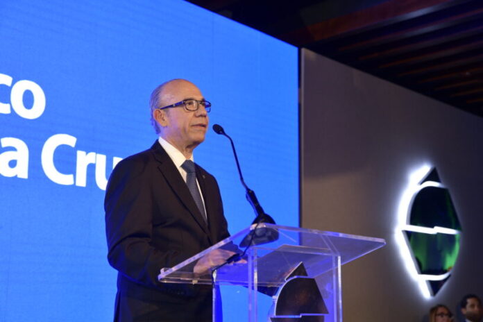 Fausto Pimentel presidente de Banco Santa Cruz.